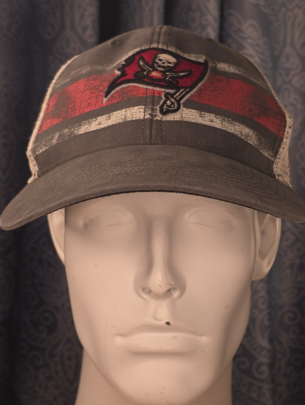 '47 Brand NFL Tampa Bay Buccaneers Adjustable MVP Interlude Hat-Gray/Red-OS